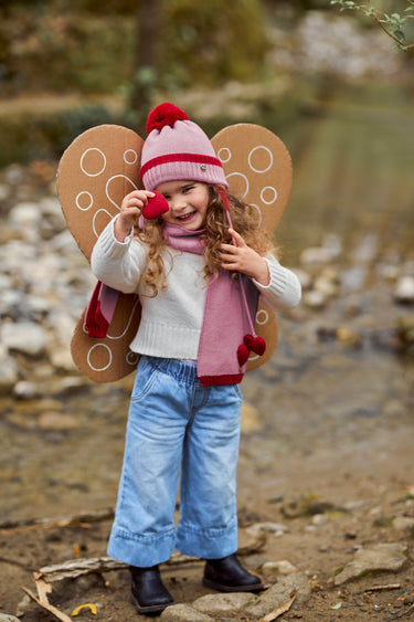 Hat with heart-shaped ear flaps and wool pompom