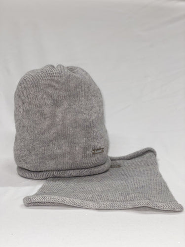 Batik Set Hat and fine neck warmer