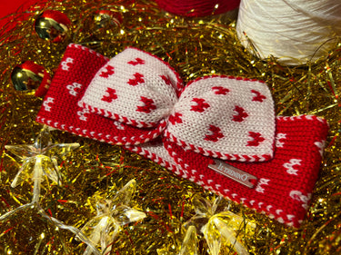 Fascia in lana merinos con fiocco e cuori